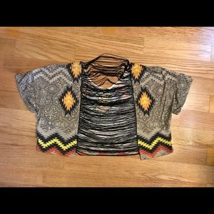 😎 Boho crop top with fringe back😎